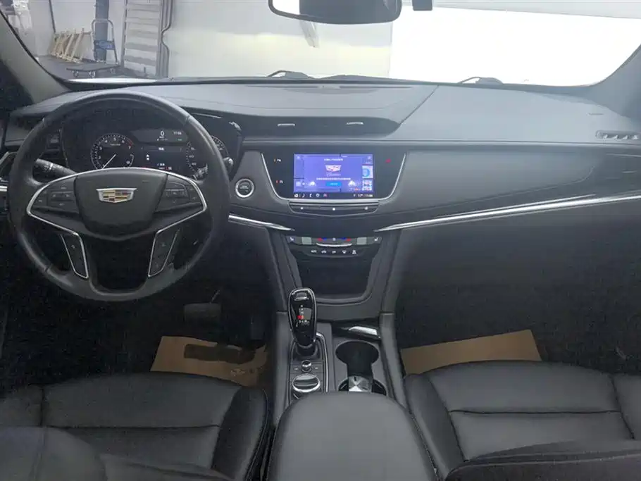 Cadillac XT5 2021 — фото 12