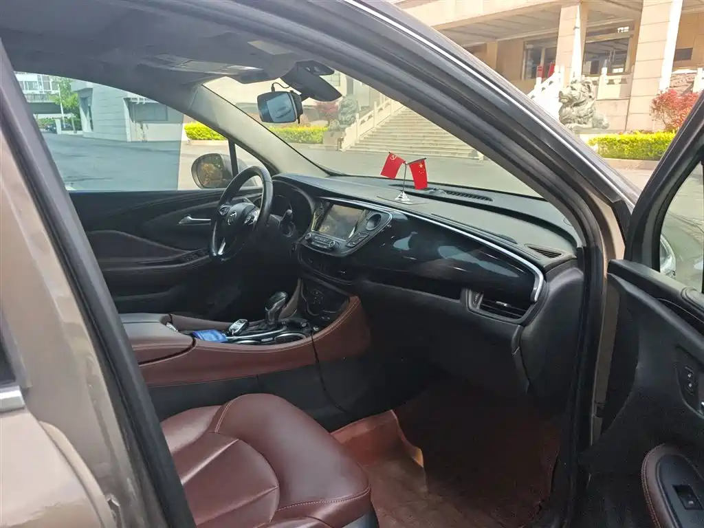 Buick Envision Plus 2018 — фото 19