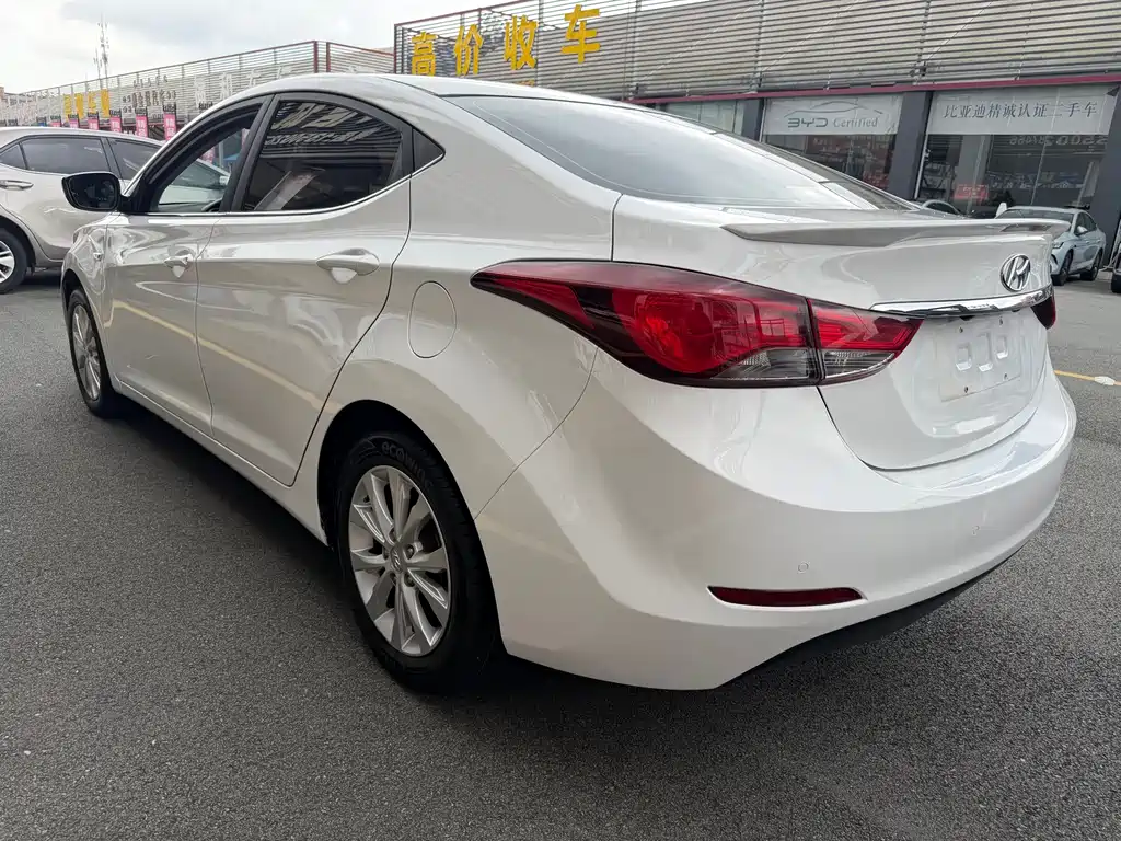 Hyundai Elantra Langdong 2017 — фото 8
