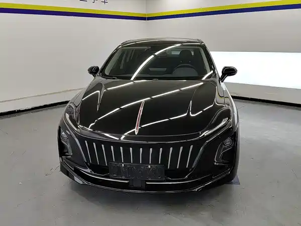 Hongqi E-QM5 2023
