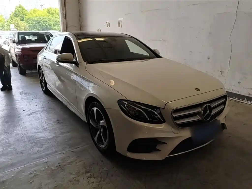 Mercedes-Benz E-Class 2019 — фото 4