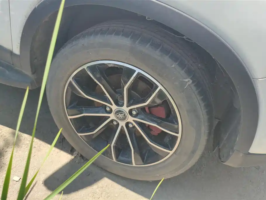 FAW Senya R7 2017