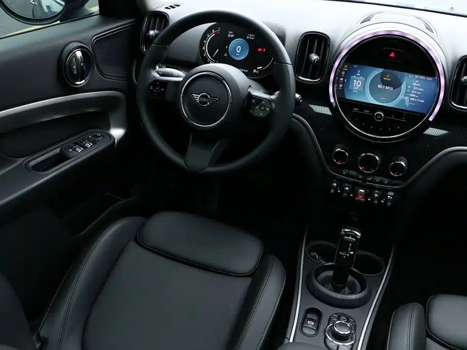 MINI Countryman 2022 — фото 16