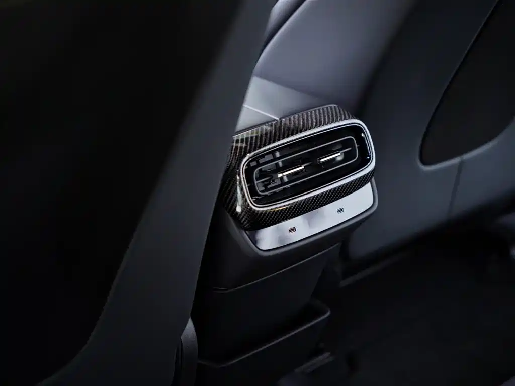 Xiaomi SU7 Ultra 2025 — фото 41
