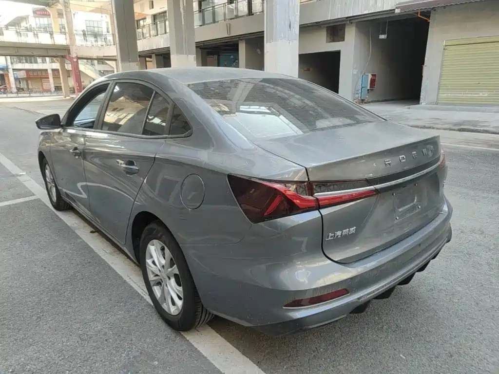 Roewe i5 2025