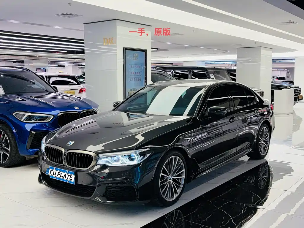 BMW 5 Series 2020 — фото 1
