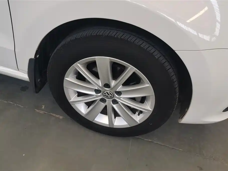 Volkswagen Polo 2014