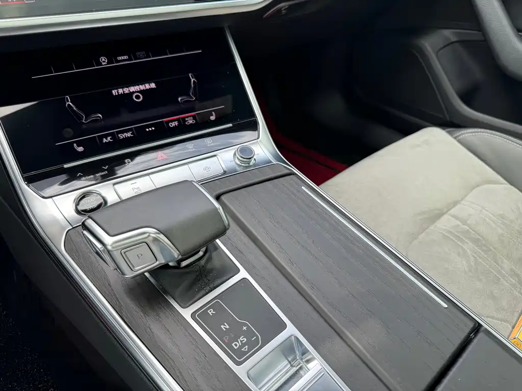 Audi A6L 2025 — фото 12