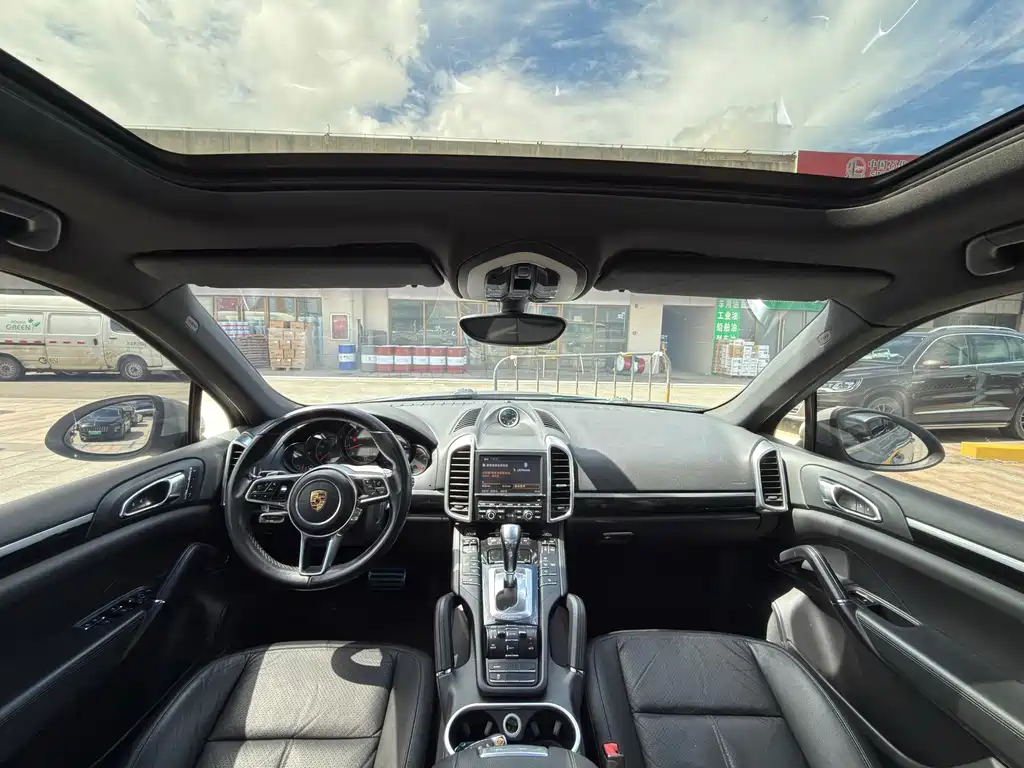 Porsche Cayenne 2014 — фото 10