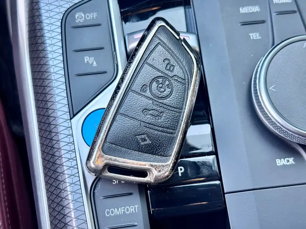 BMW i3 2023 — фото 9