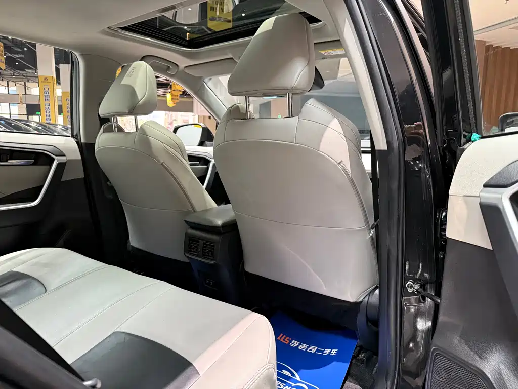 Toyota Wildlander 2021 — фото 26