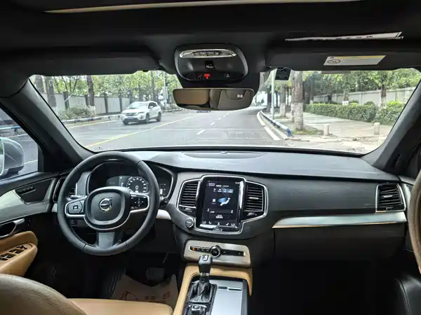 Volvo XC90 2017
