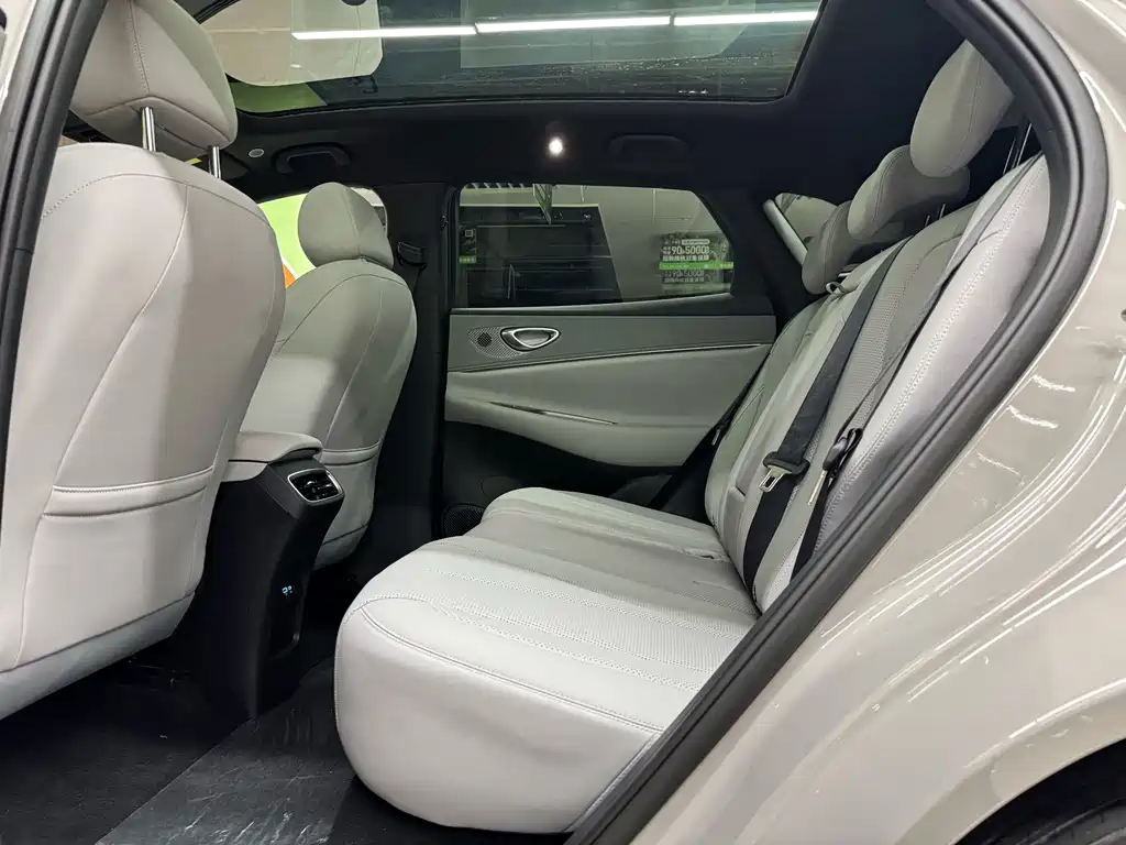 BYD Sealion 06 2026 — фото 9