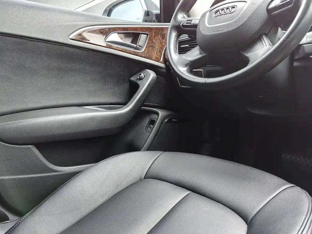 Audi A6L 2015 — фото 26