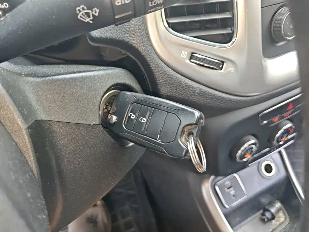 Jeep Compass 2017 — фото 12