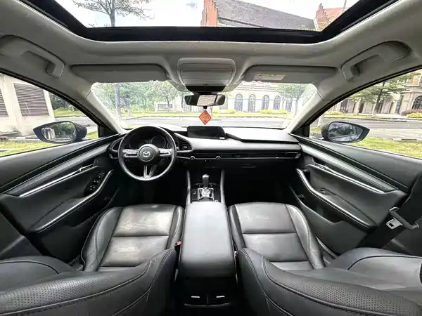 Mazda 3 Axela 2021