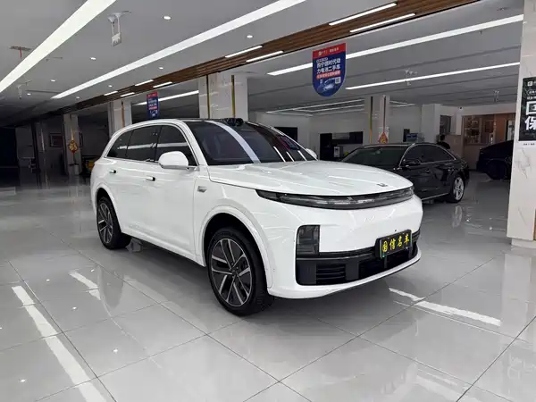 Li Auto L7 2025