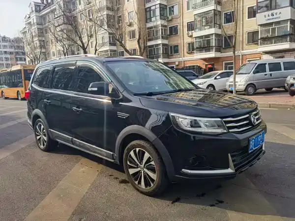 Dongfeng Jingyi X6 2017