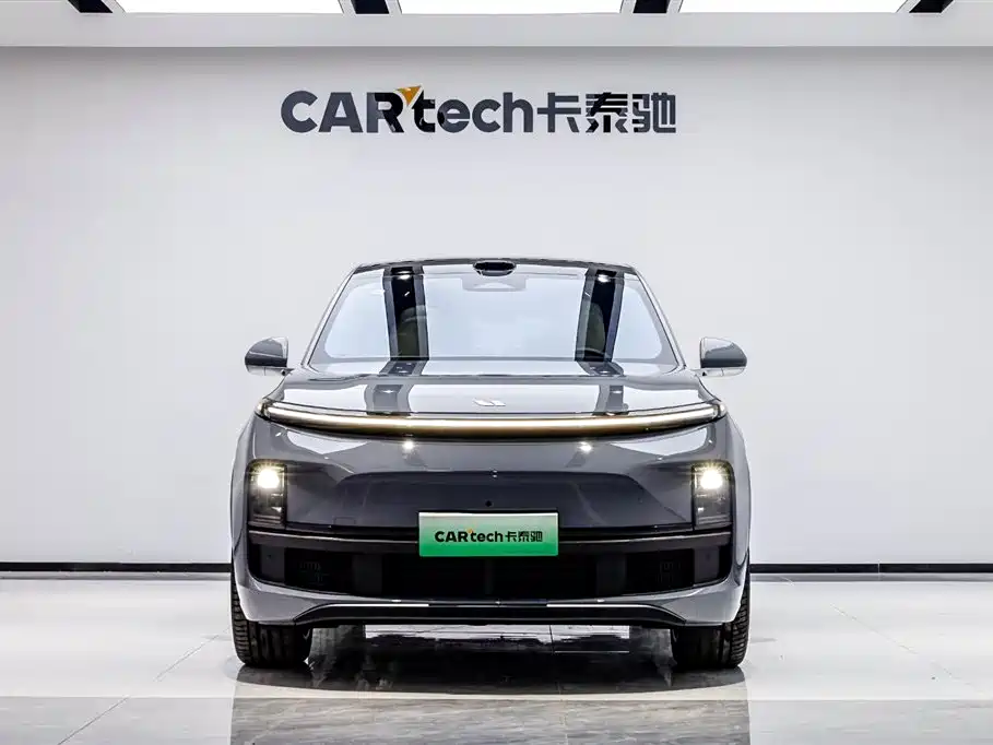 Li Auto Li L8 2025