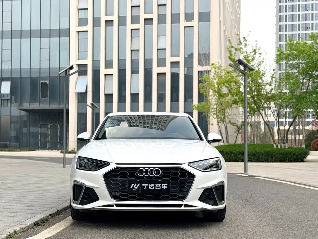 Audi A4L 2021 — фото 2