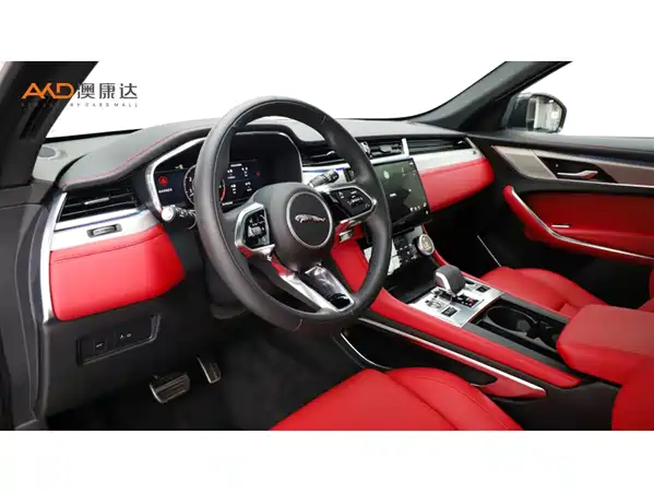 Jaguar F-PACE 2023