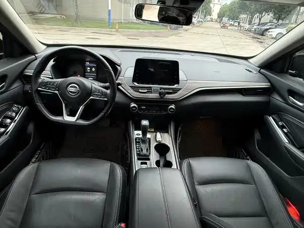 Nissan Teana 2021
