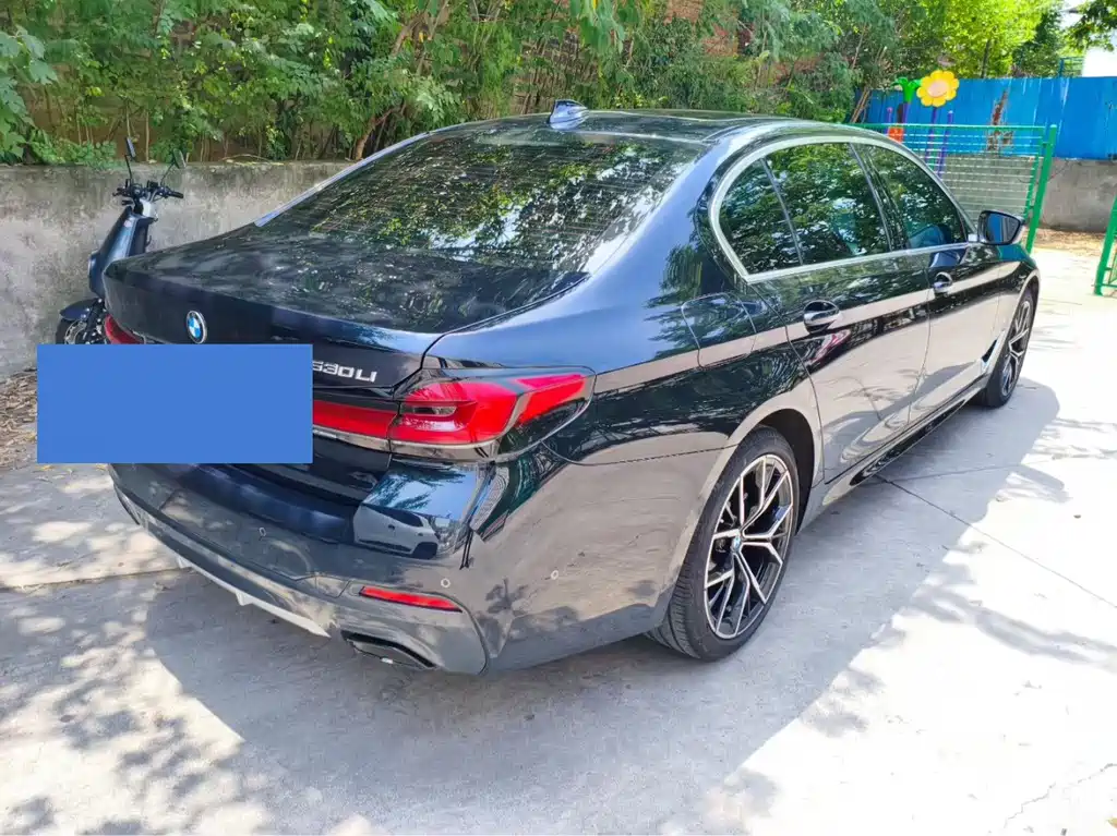BMW 5 Series 2023