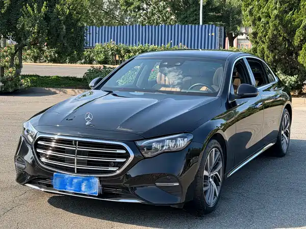 Mercedes-Benz E-Class 2024
