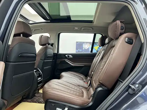 BMW X7 2019