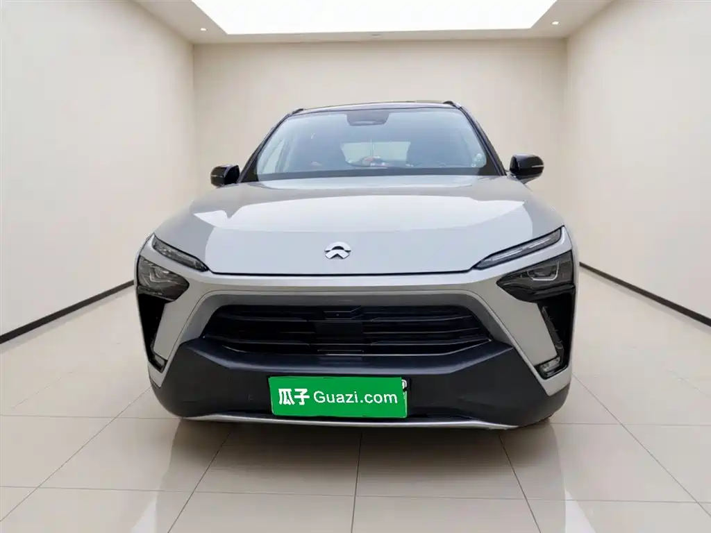 NIO ES8 2022