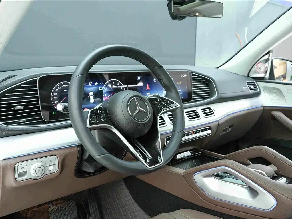 Mercedes-Benz GLS 2024 — фото 7