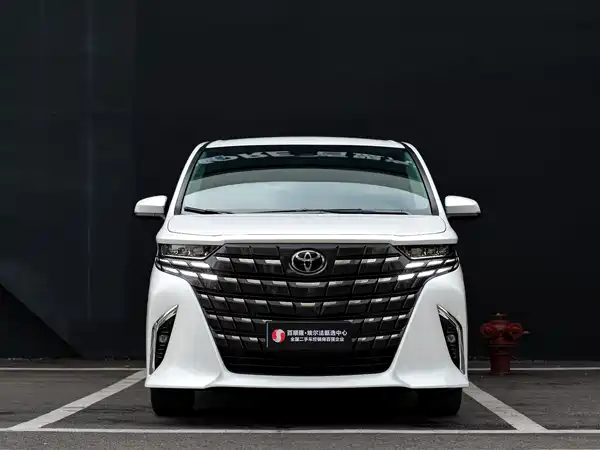 Toyota Alphard 2024