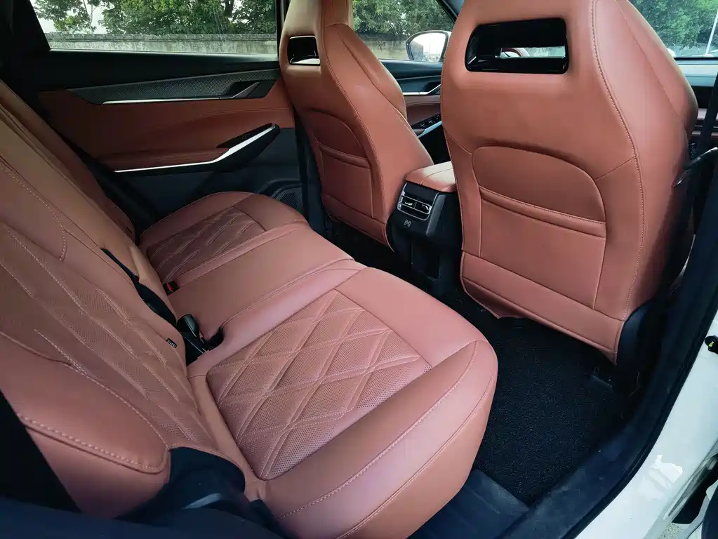 Changan CS75PLUS 2023 — фото 11