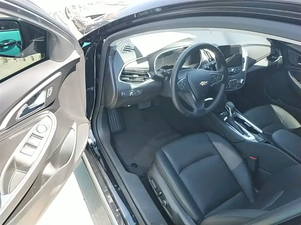 Chevrolet Malibu XL 2021 — фото 15