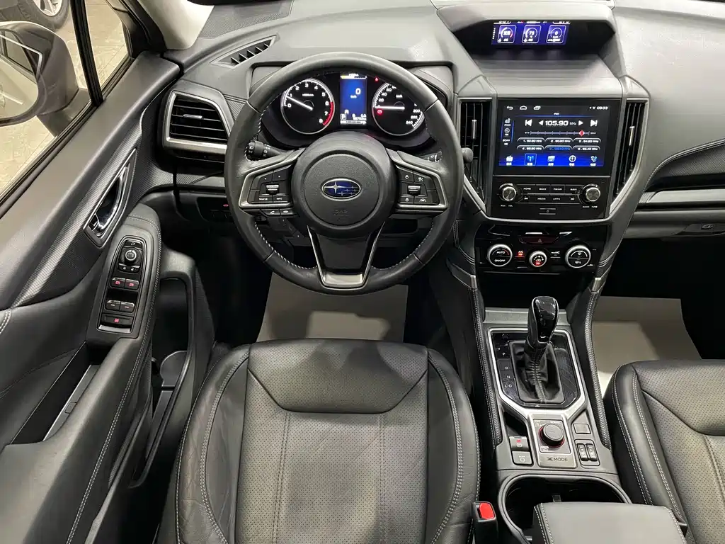 Subaru Forester 2019 — фото 12