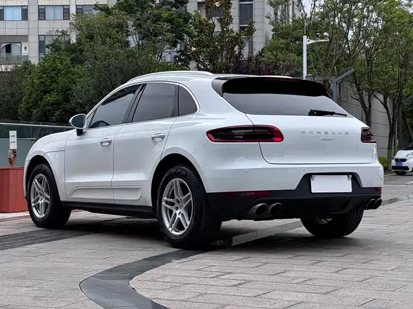 Porsche Macan 2016