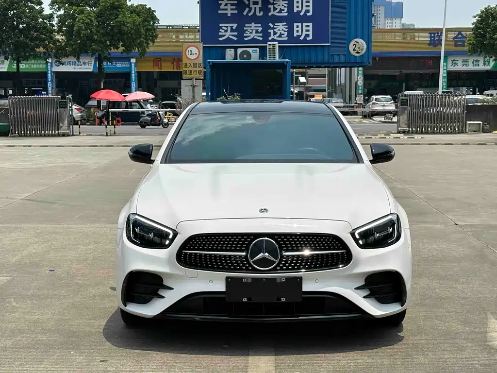 Mercedes-Benz E-Class 2022