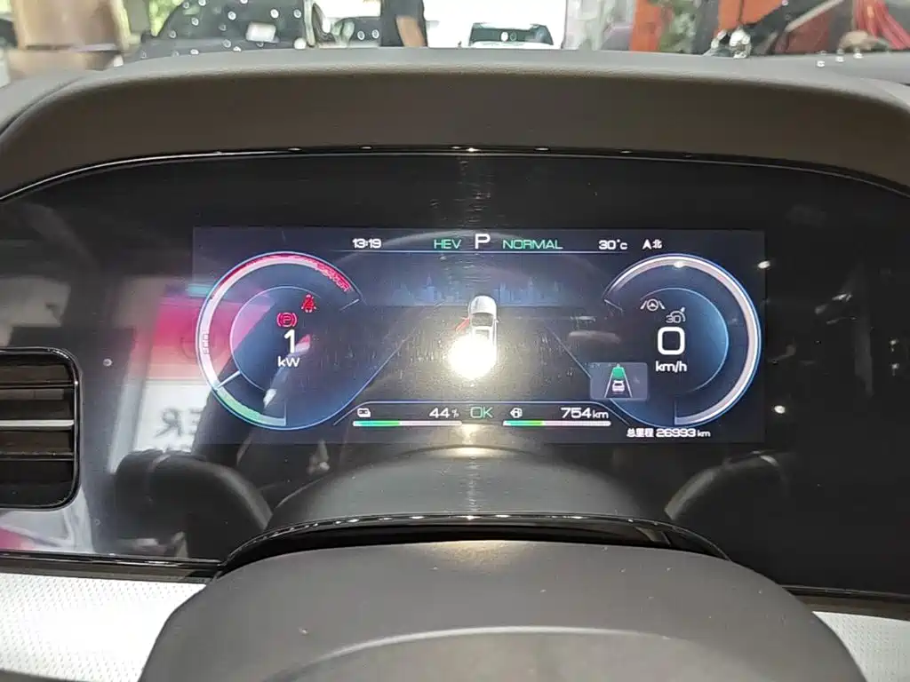BYD Seal 07 DM-i 2025 — фото 12