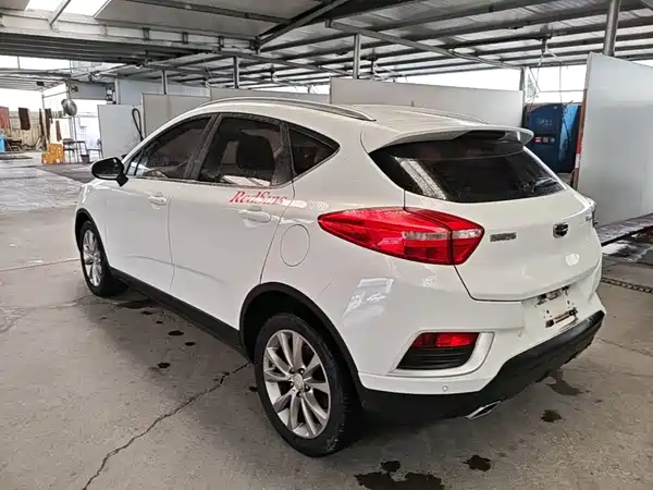 Geely Emgrand GS 2017