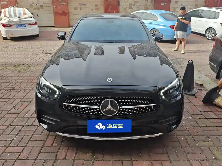 Mercedes-Benz E-Class 2023