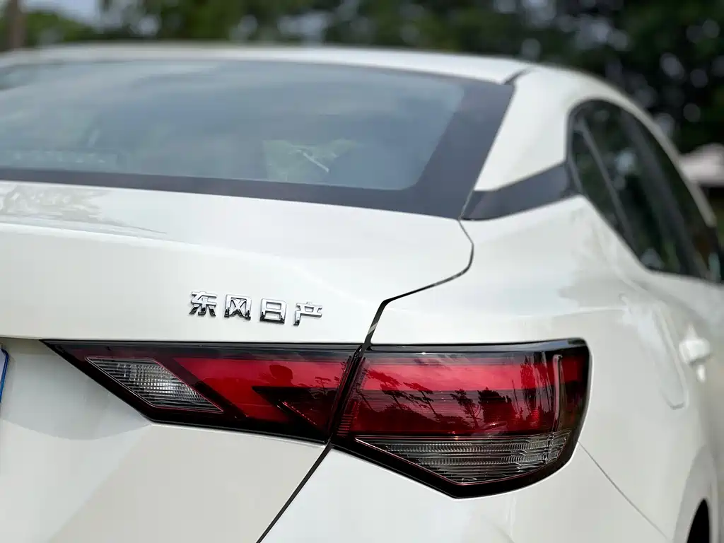 Nissan Sylphy 2021 — фото 18