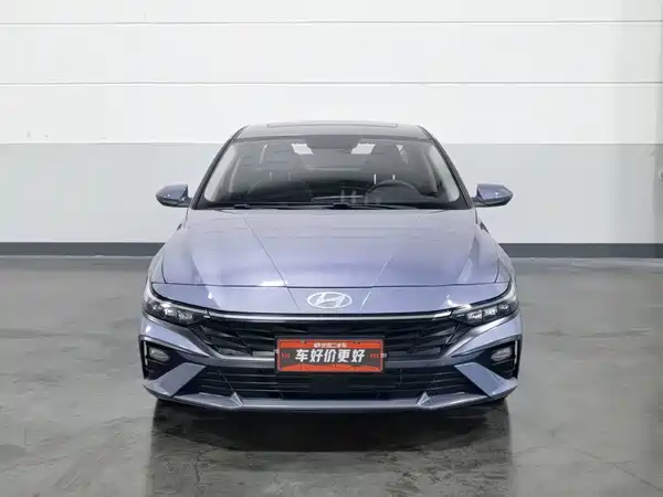 Hyundai Elantra 2024