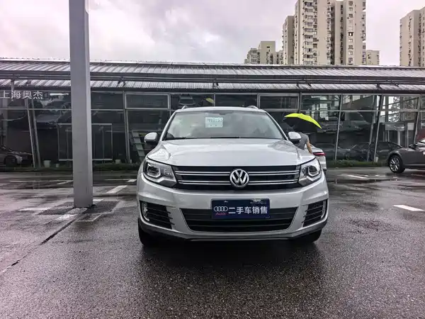 Volkswagen Tiguan 2015