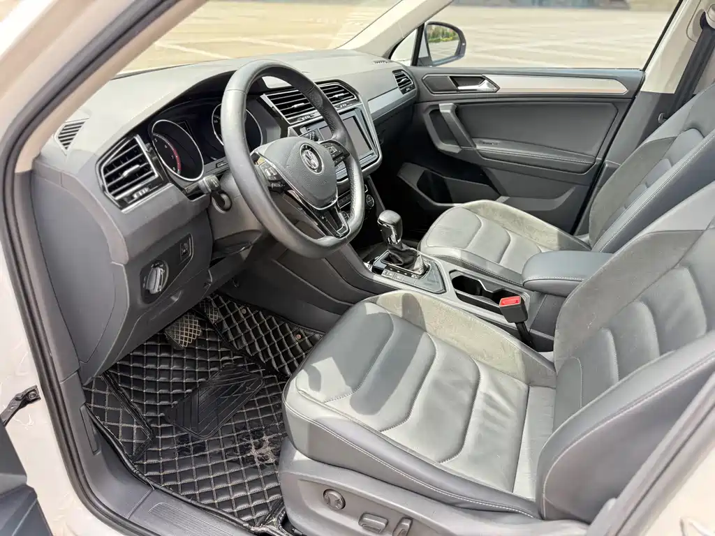 Volkswagen Tiguan L 2018 — фото 4
