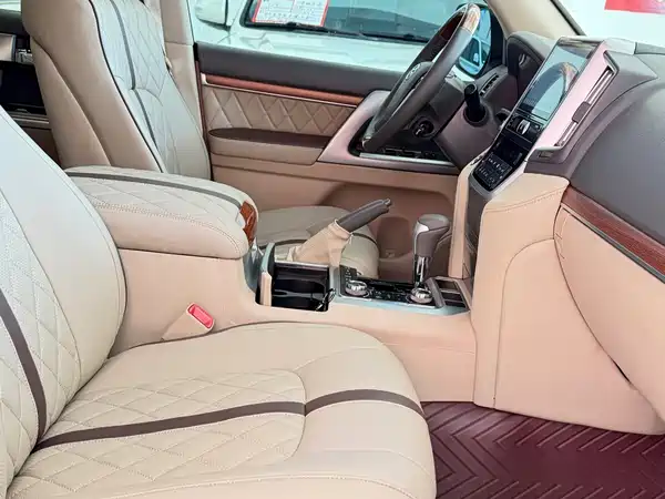 Toyota Land Cruiser 2014