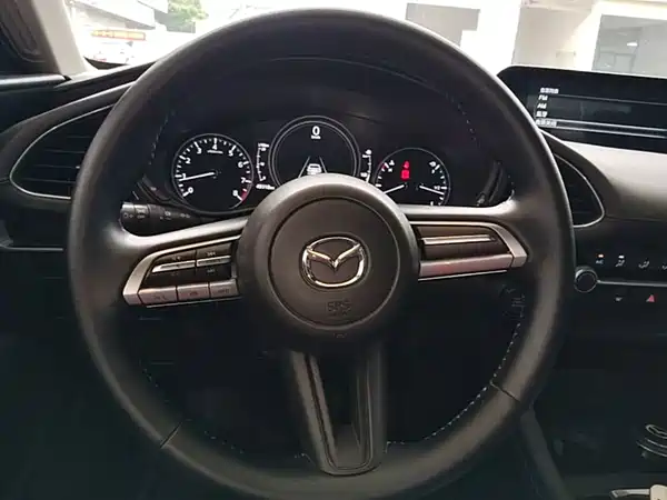 Mazda 3 Axela 2022