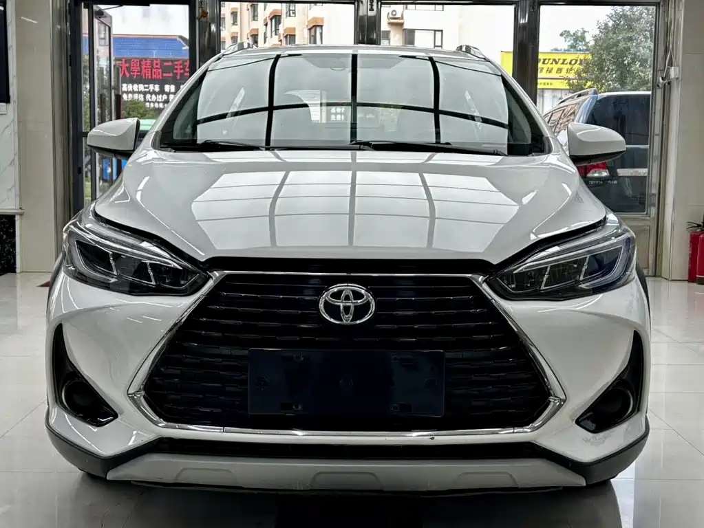 Toyota Yaris L 2022