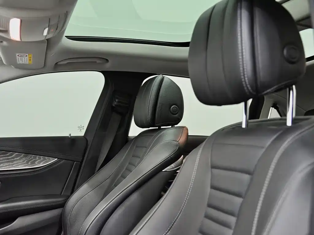 Mercedes-Benz E-Class 2021 — фото 15
