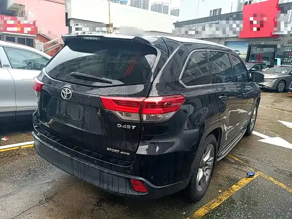 Toyota Highlander 2020