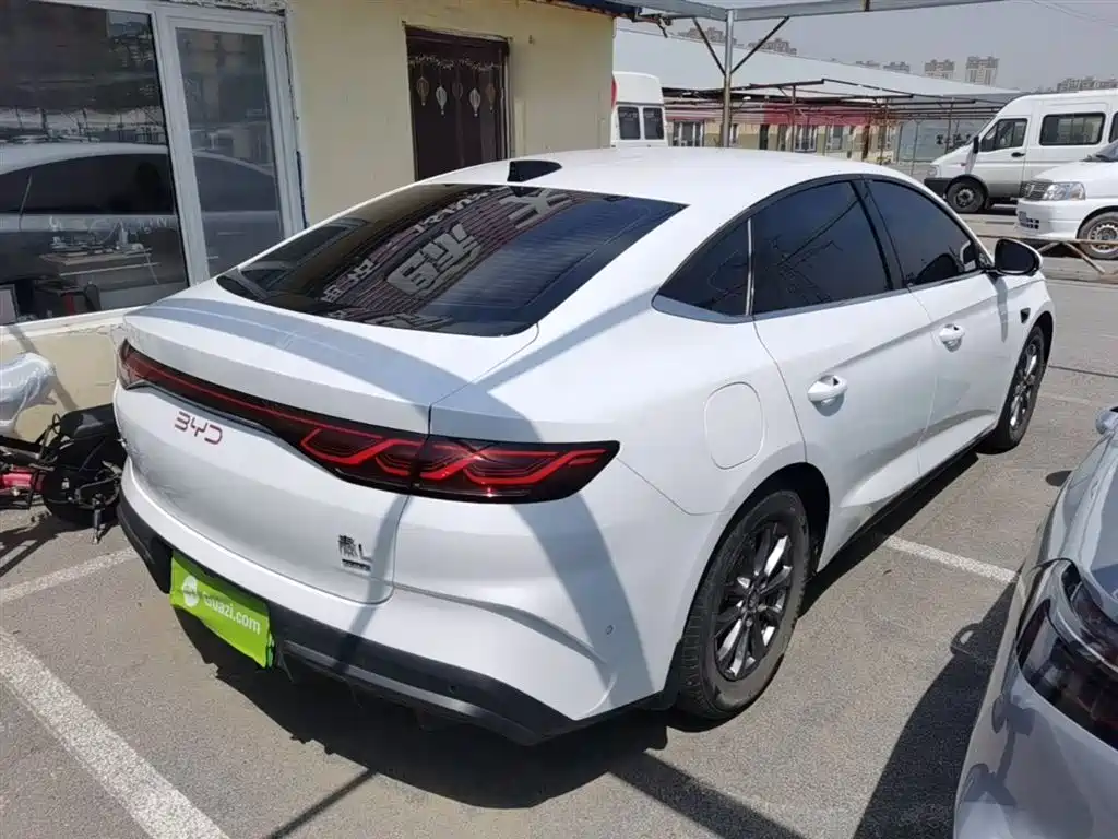BYD Qin L 2025 — фото 7